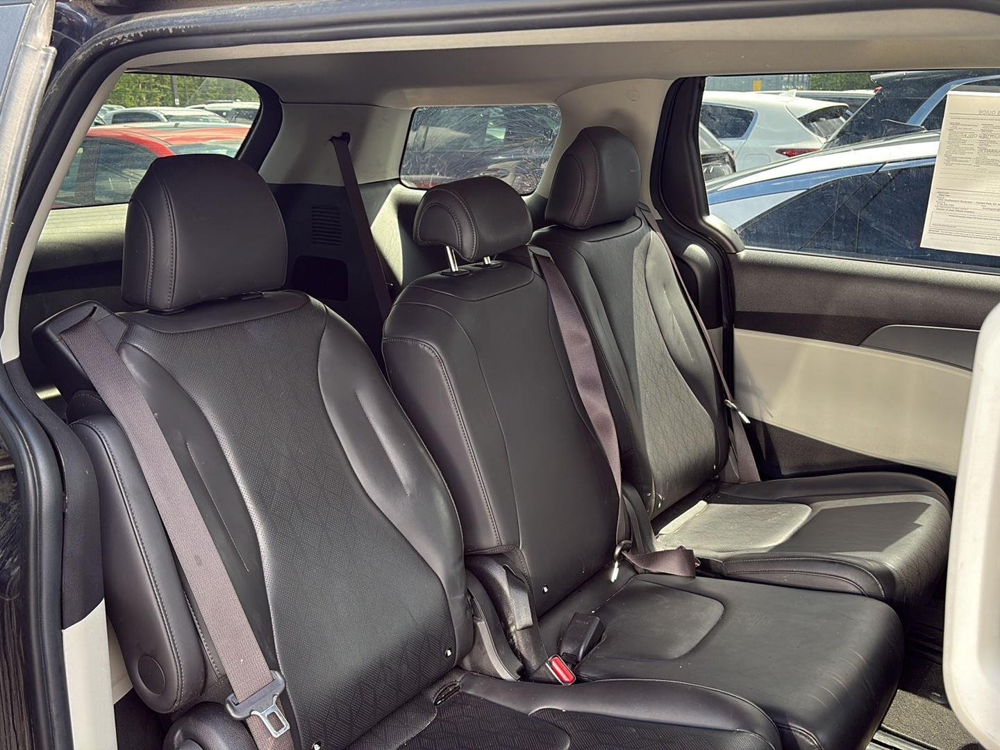 Used 2022 Deep Chroma Blue Kia LXS image 18
