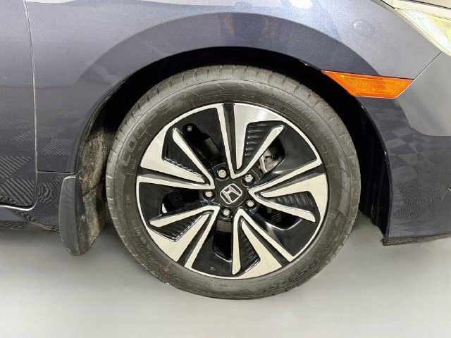 Used 2017 Polished Metal Metallic Honda EX-L image 28
