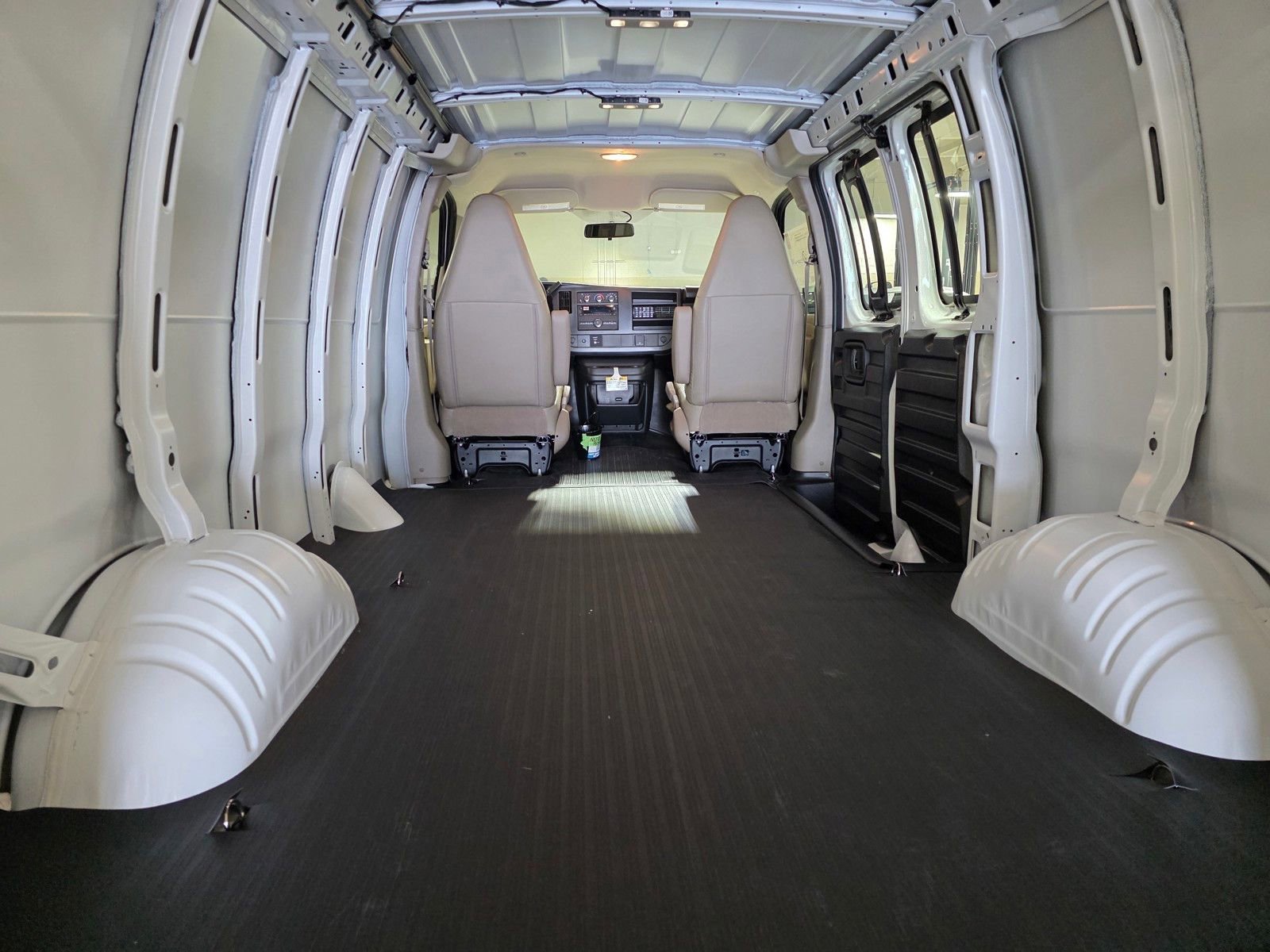 2026 Chevrolet Express Cargo Work Van - Photo 16