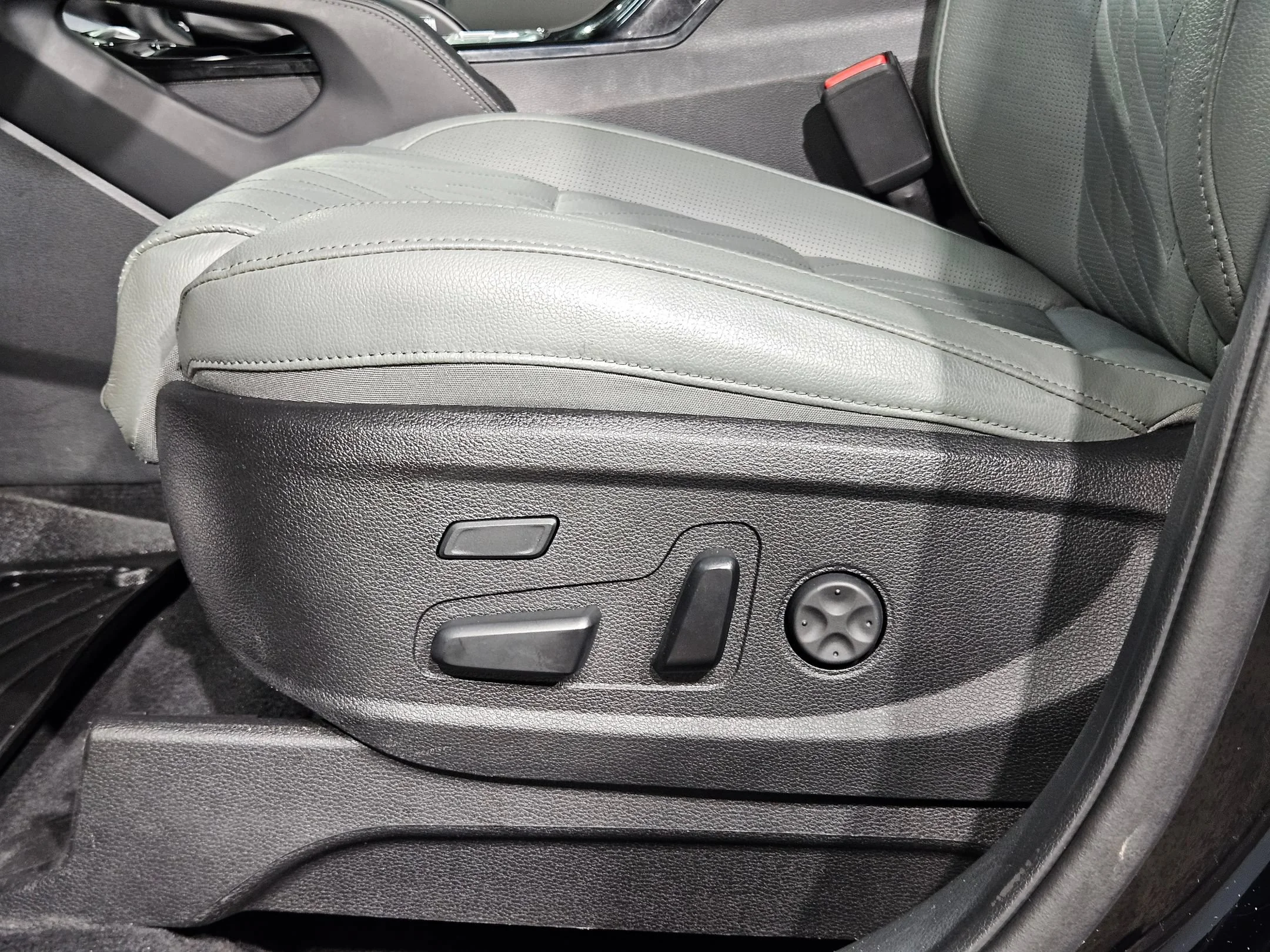 Used 2023 Ebony Black Kia SX X-Line image 24