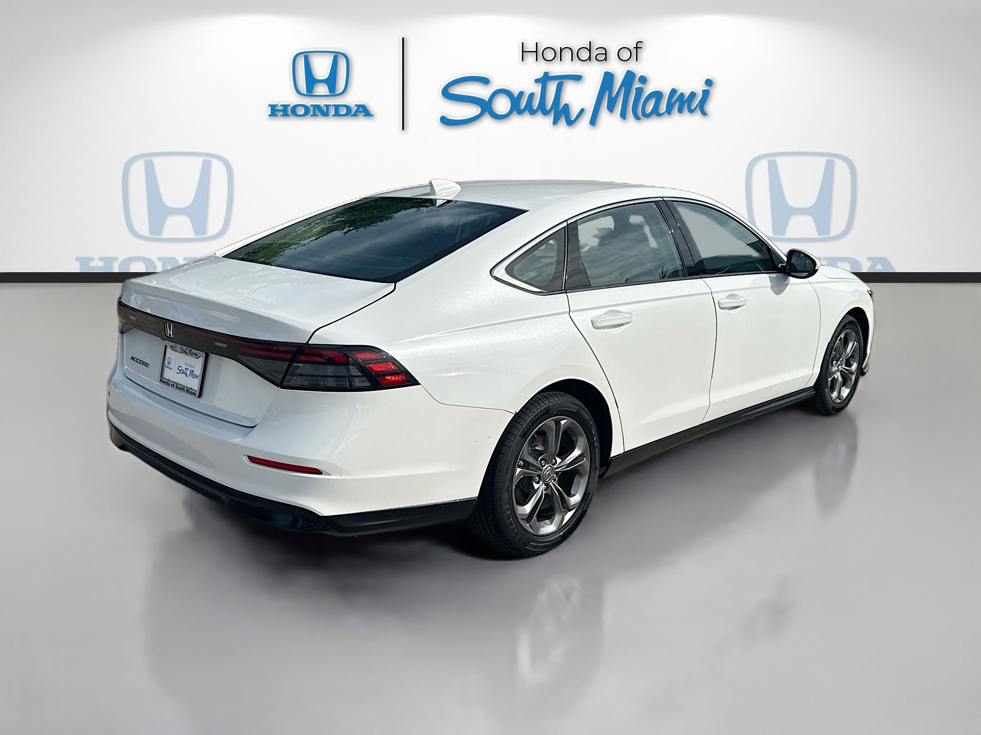 2024 Honda Accord EX - Photo 7