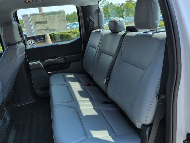 New 2026 Oxford White Ford XL image 14