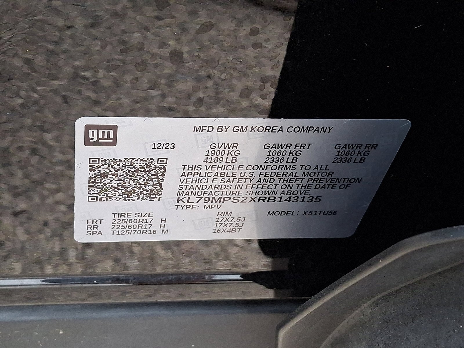 Used 2024 Mosaic Black Metallic Chevrolet LT image 25
