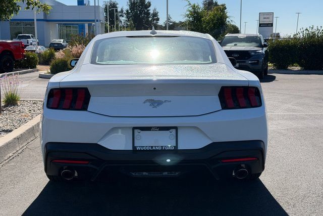 New 2026 Oxford White Ford EcoBoost® Fastback image 6