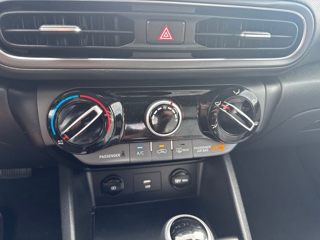 2023 Hyundai Kona SEL - Photo 16