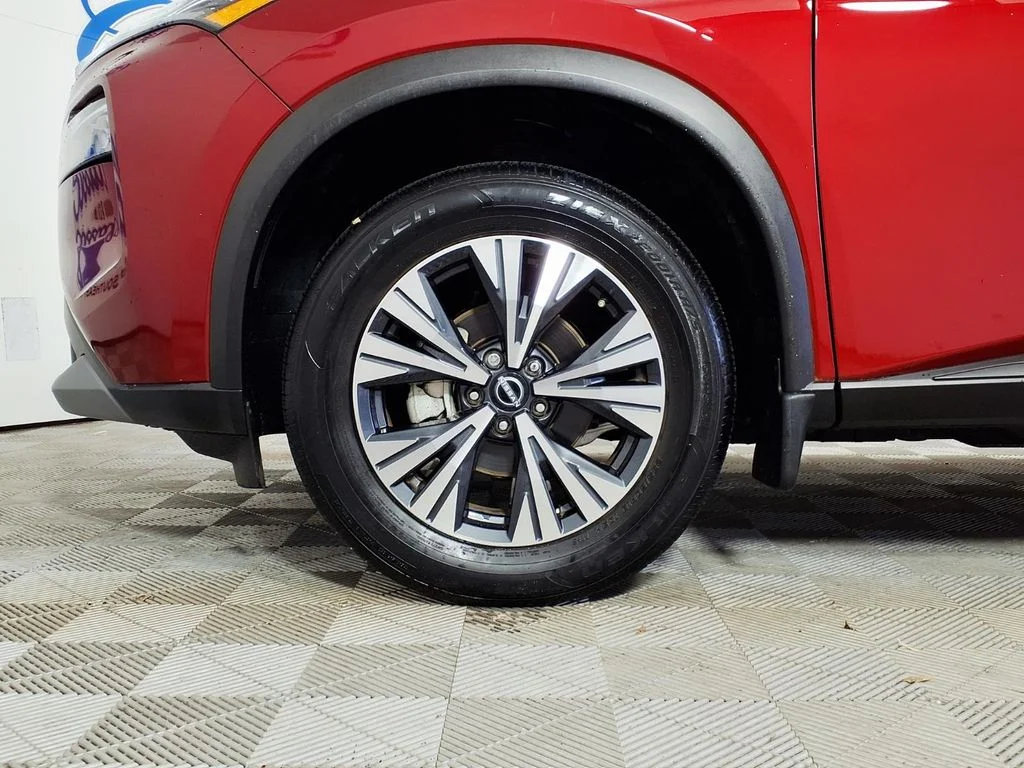 Used 2023 Red Nissan SV image 7