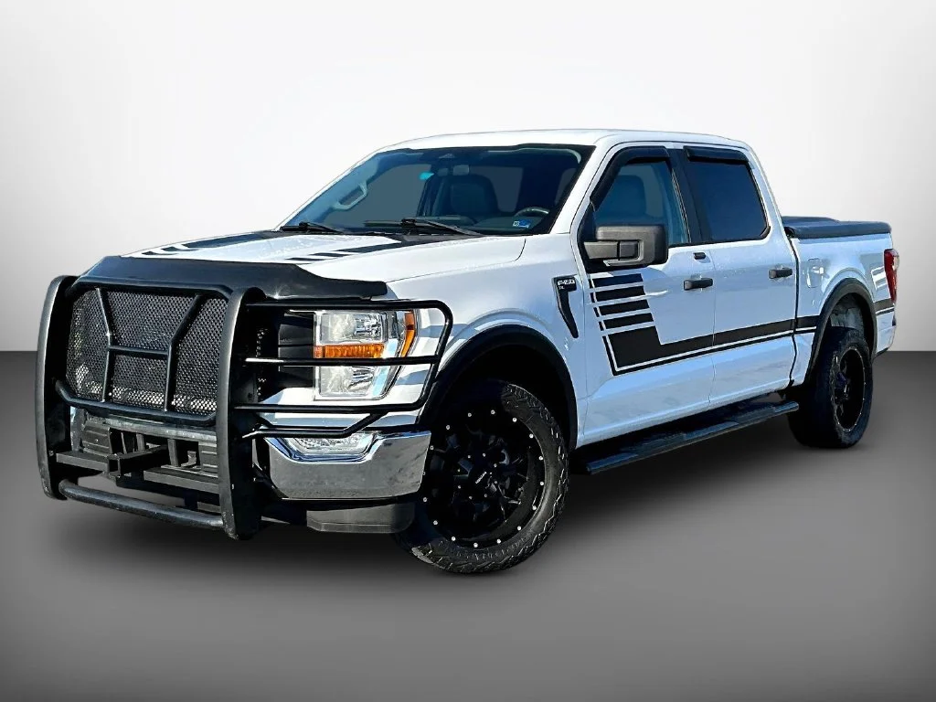 Used 2022 Oxford White Ford XL image 3