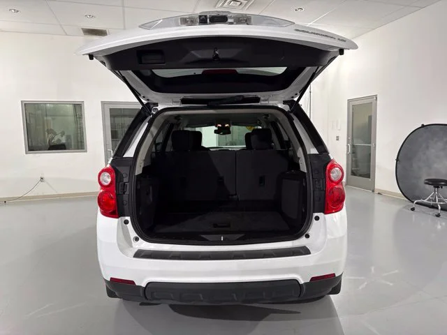 Used 2015 White Chevrolet LT image 10