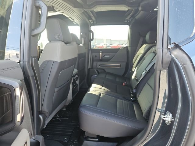 2025 GMC HUMMER EV 2X - Photo 16