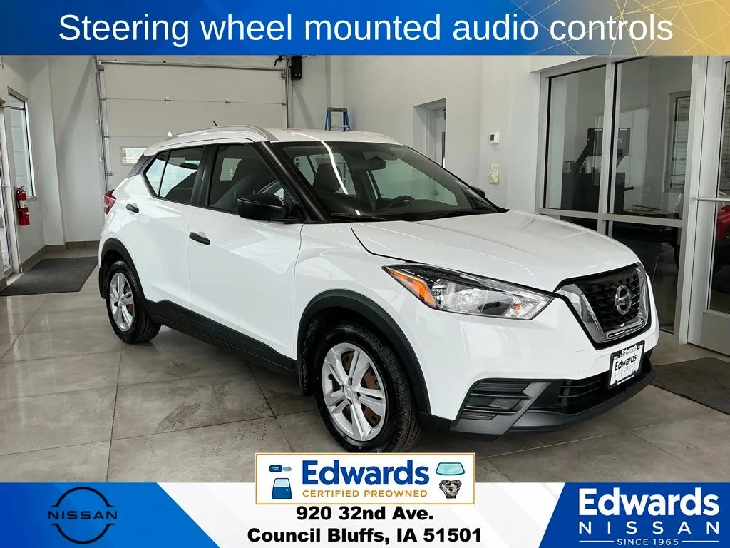 Used 2018 Nissan Kicks S with VIN 3N1CP5CU1JL541490 for sale in Council Bluffs, IA