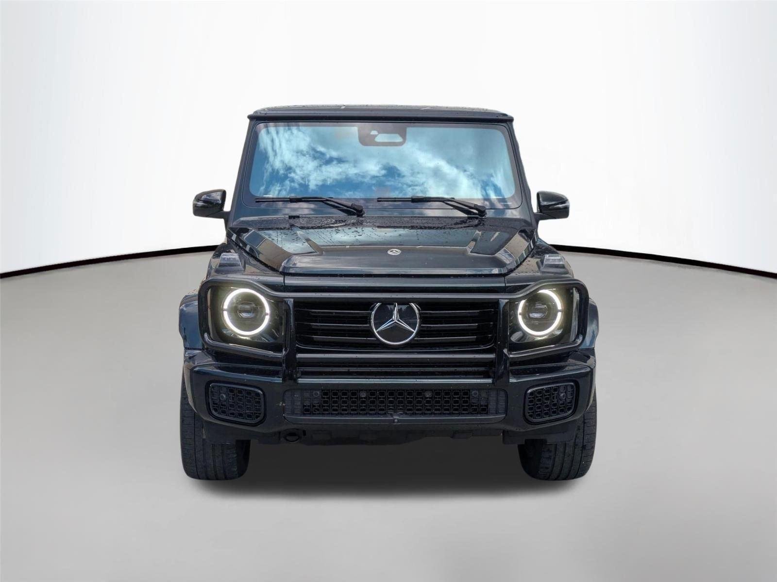 Used 2025  Mercedes-Benz G 550 image 2
