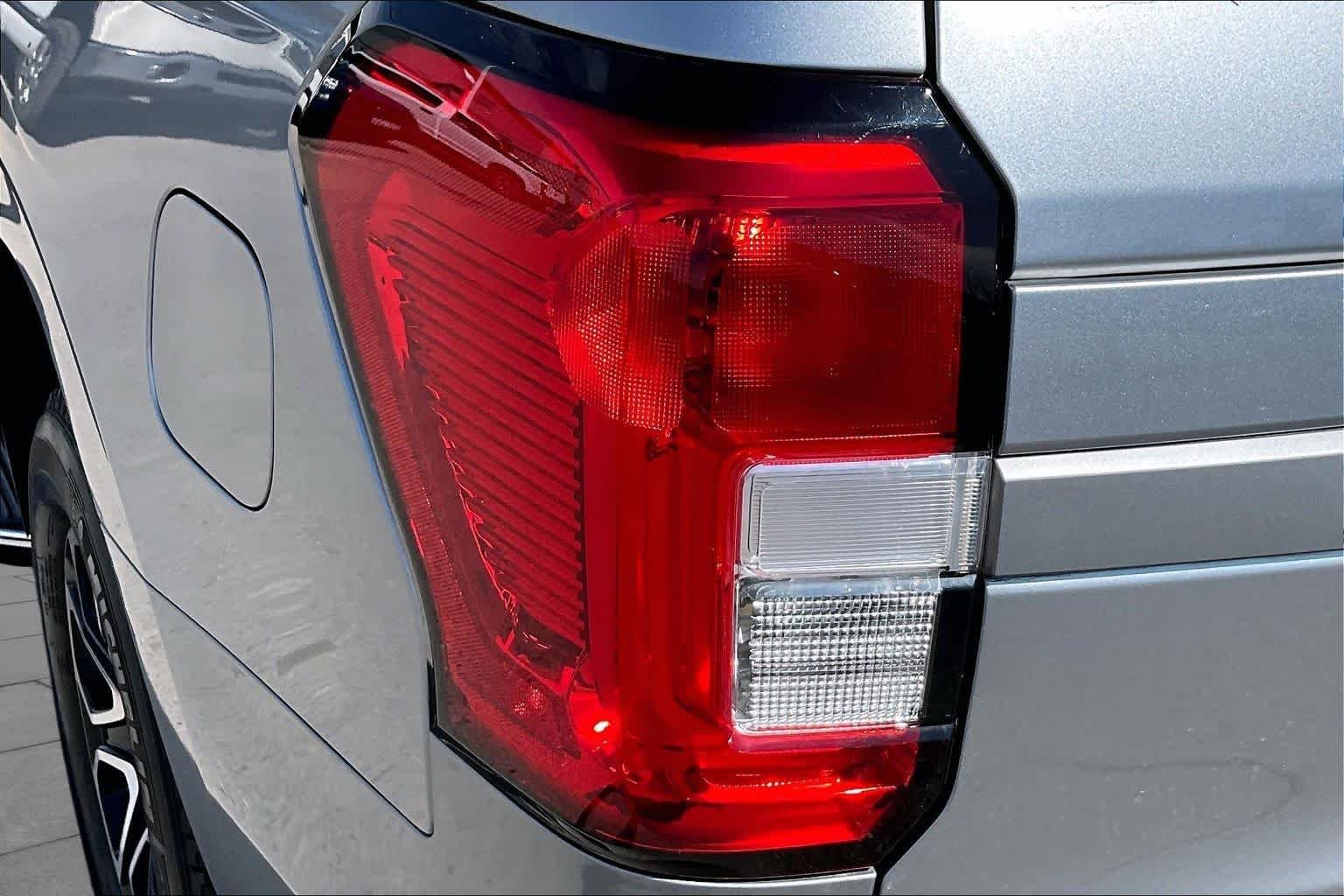 Used 2023 Iconic Silver Metallic Ford XLT image 27