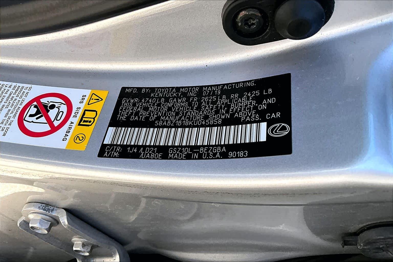 Used 2019 Silver Lining Metallic Lexus  image 35