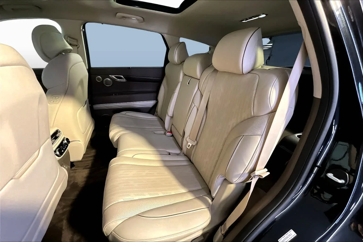 2024 GENESIS GV80 Standard - Photo 21