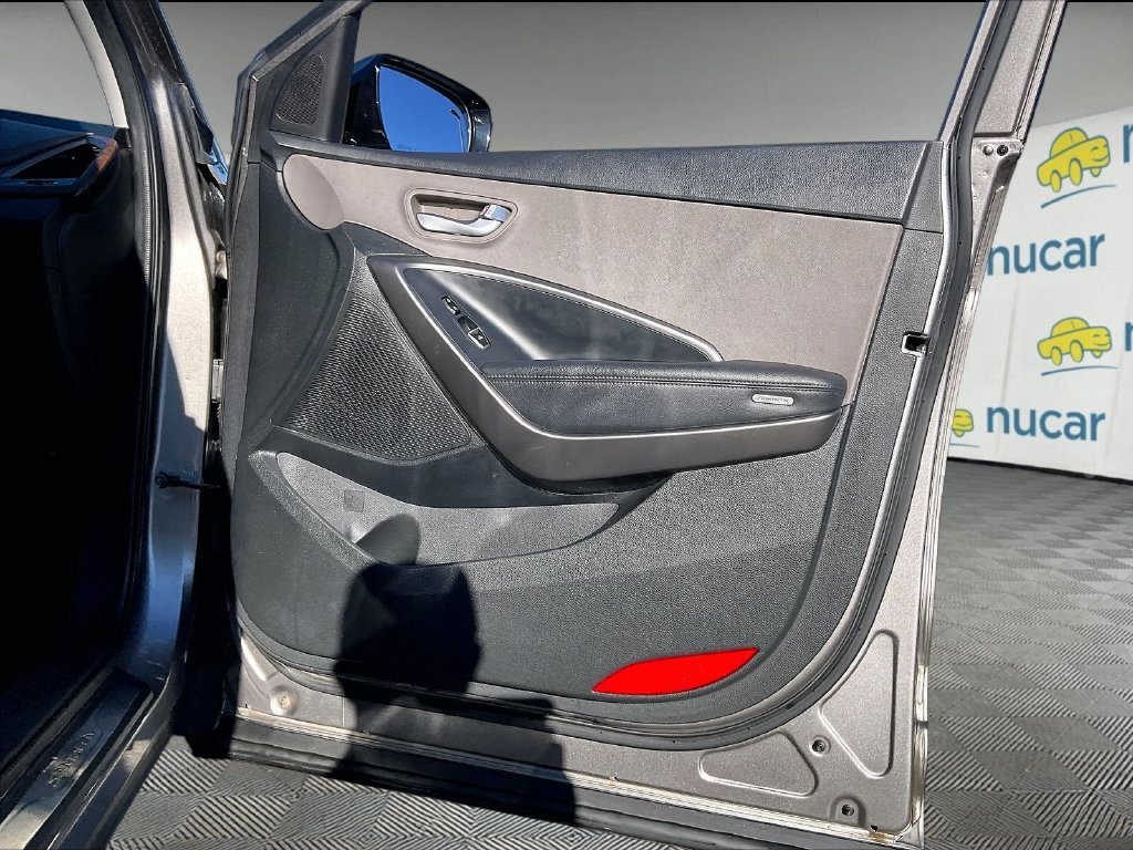 Used 2018 Mineral Gray Hyundai 2.0T image 10