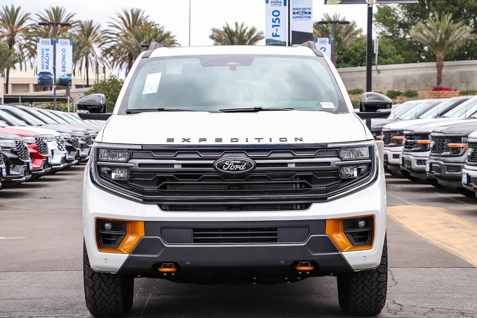 New 2026 Star White Metallic Tri-Coat Ford Tremor® image 2