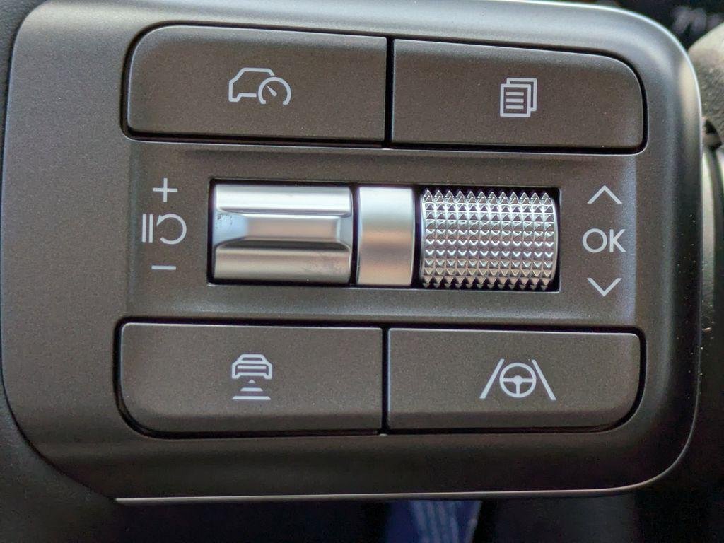 New 2026 White Hyundai SEL Premium FWD image 29