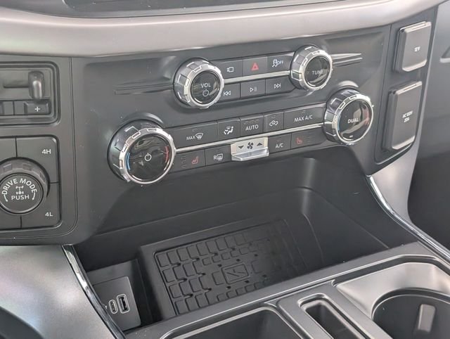 2025 Ford F-150 XLT - Photo 15