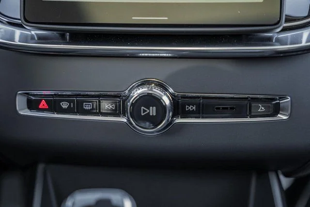 2026 Volvo XC90 Plus - Photo 22
