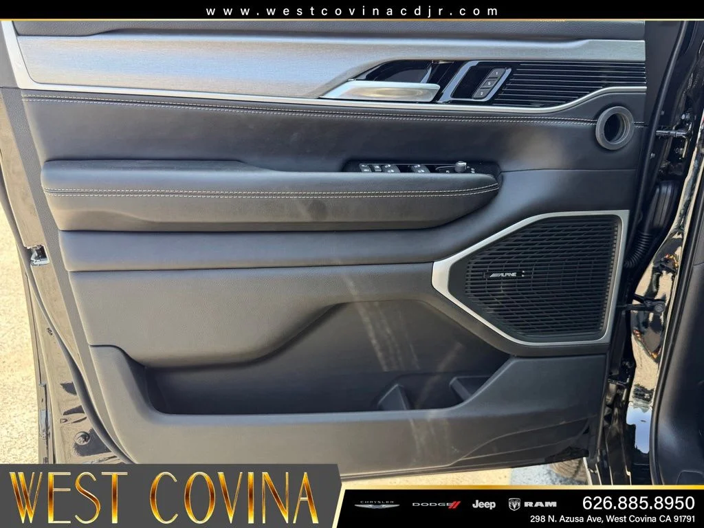 New 2026 High Gloss Black Jeep Limited Altitude image 18
