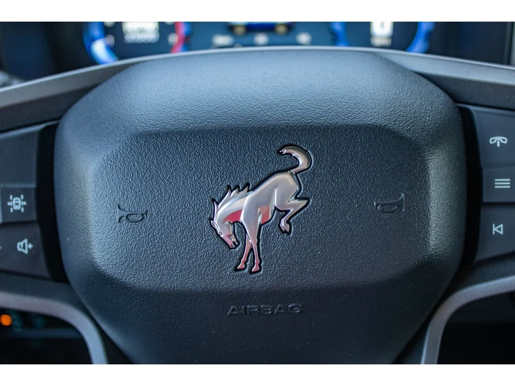 New 2026 AVALANCHE GRAY Ford Outer Banks image 37