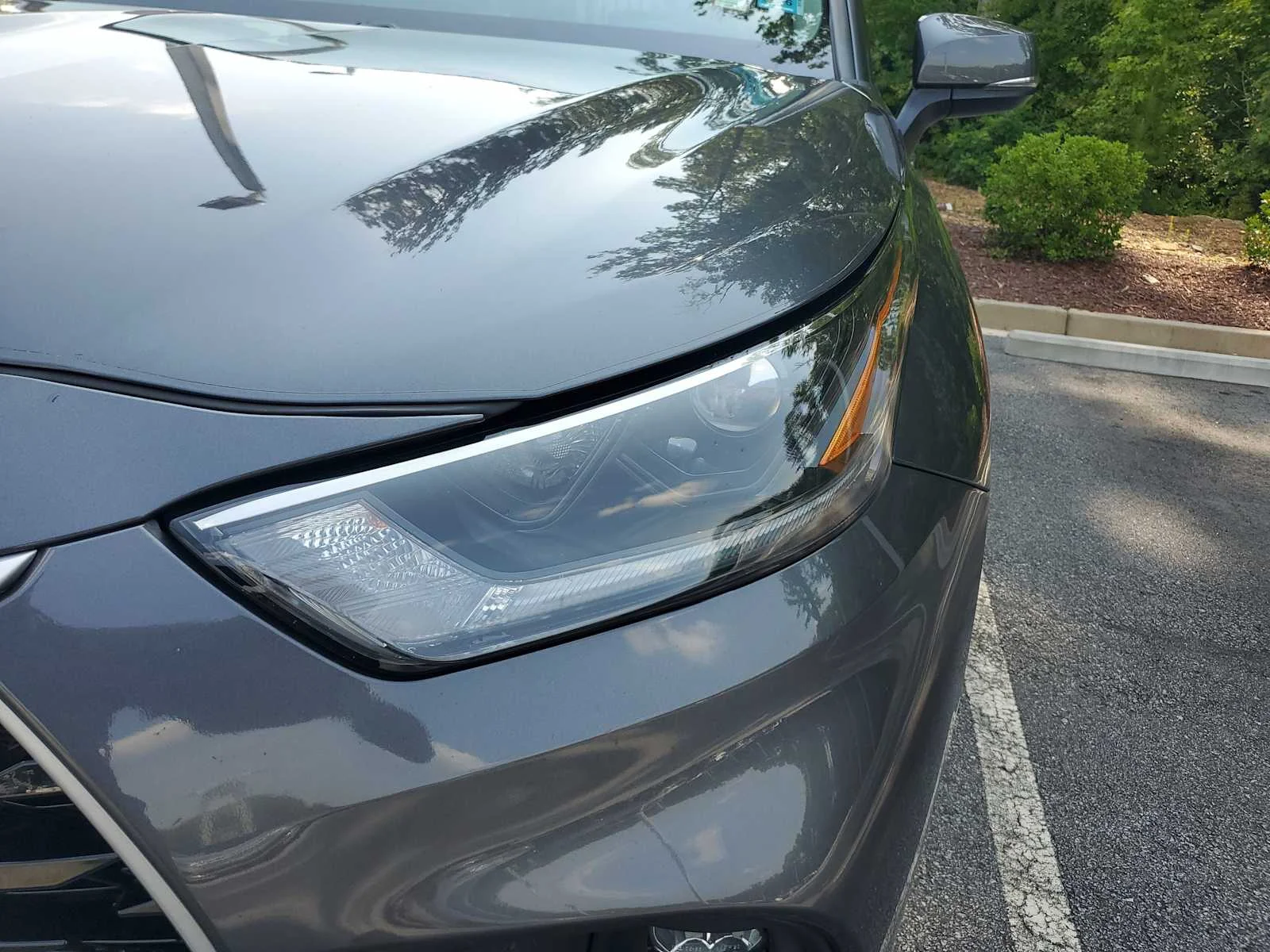 Used 2021 Magnetic Gray Metallic Toyota XLE image 4