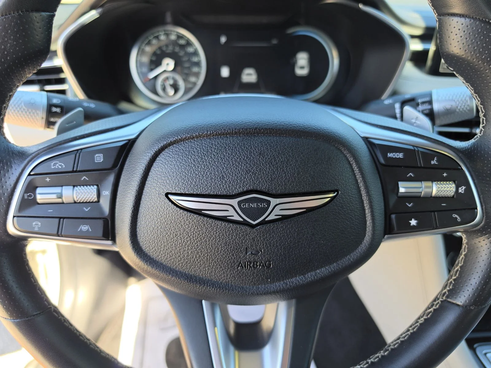 Used 2025 Gray Genesis 2.5T image 31