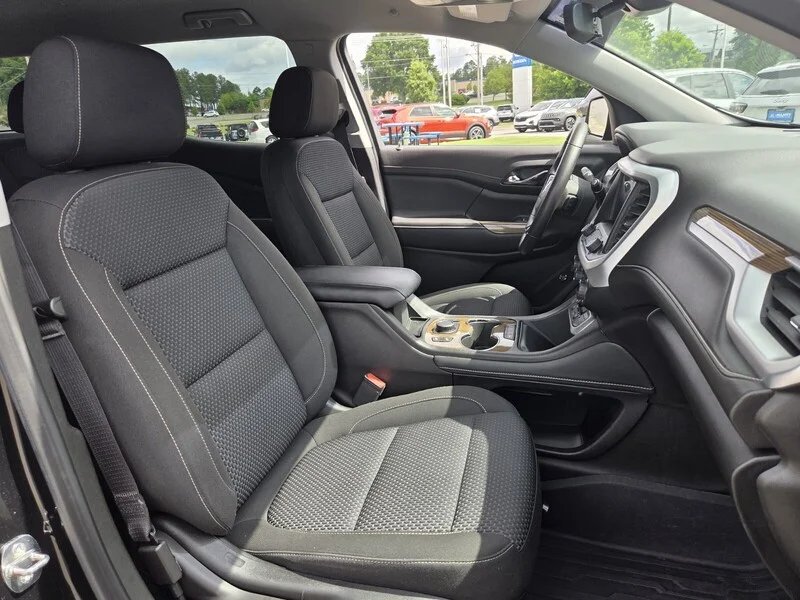 Used 2023 Ebony Twilight Metallic GMC SLE image 17