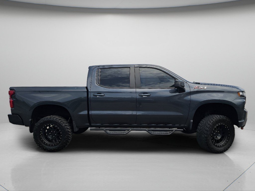 Used 2021 Shadow Gray Metallic Chevrolet RST image 27