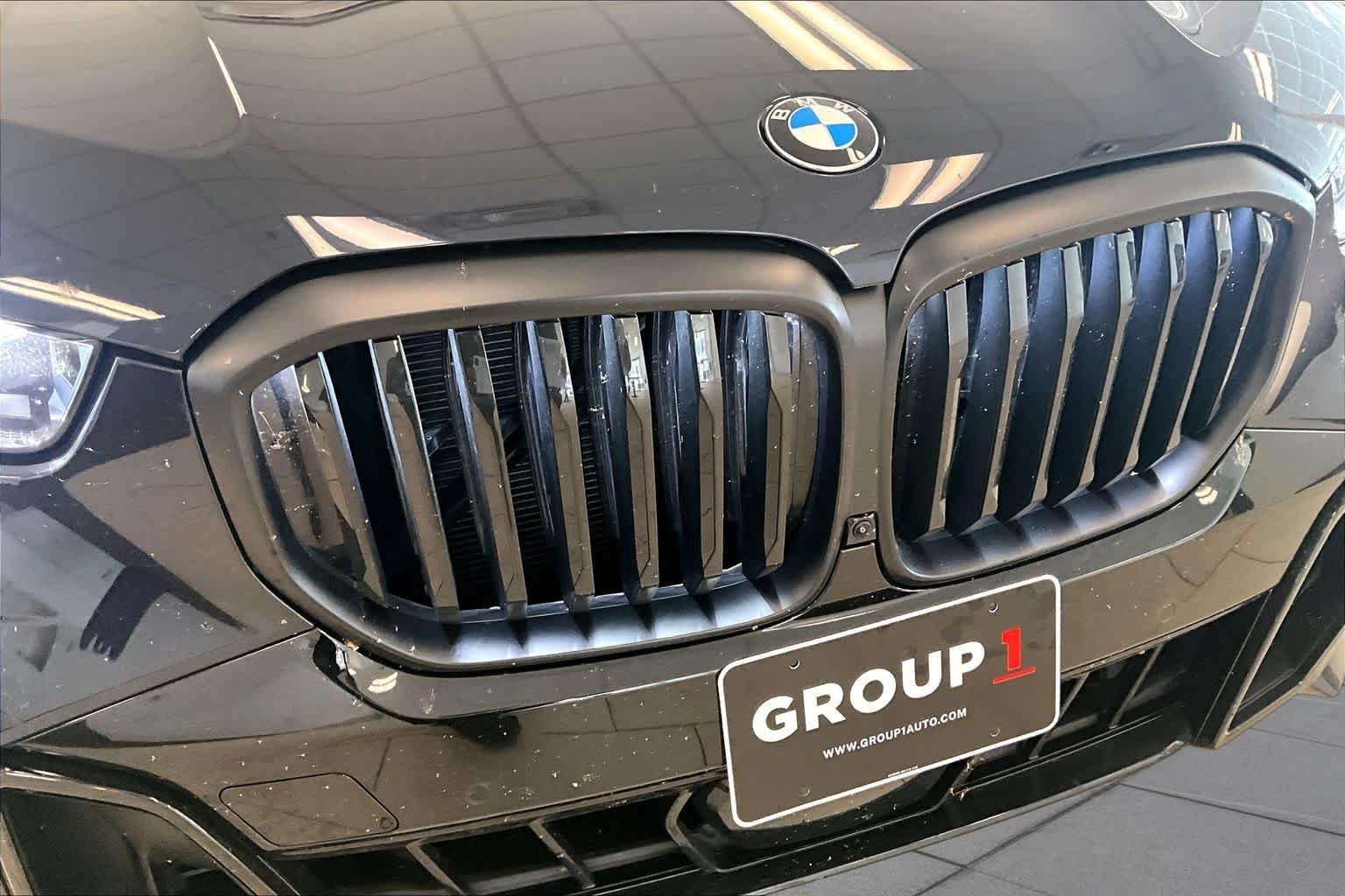 Used 2026 Carbon Black Metallic BMW xDrive40i image 27