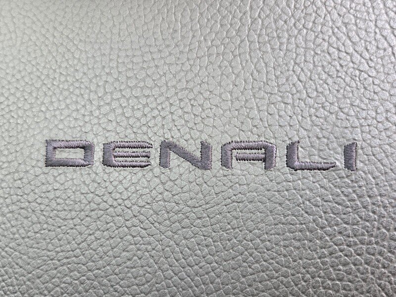 Used 2025 BLACK GMC 4WD CREW CAB 159" DENALI image 22