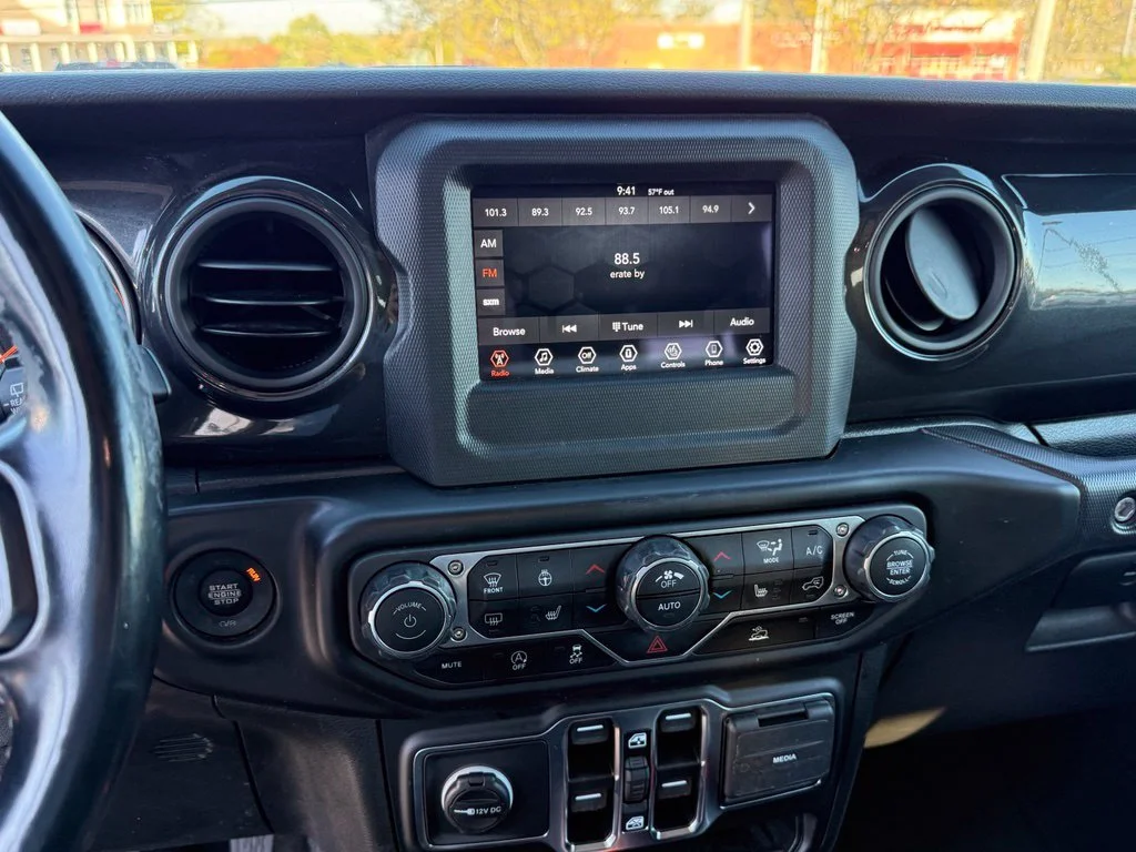 Used 2021 Blue Jeep Unlimited Sport Altitude image 19
