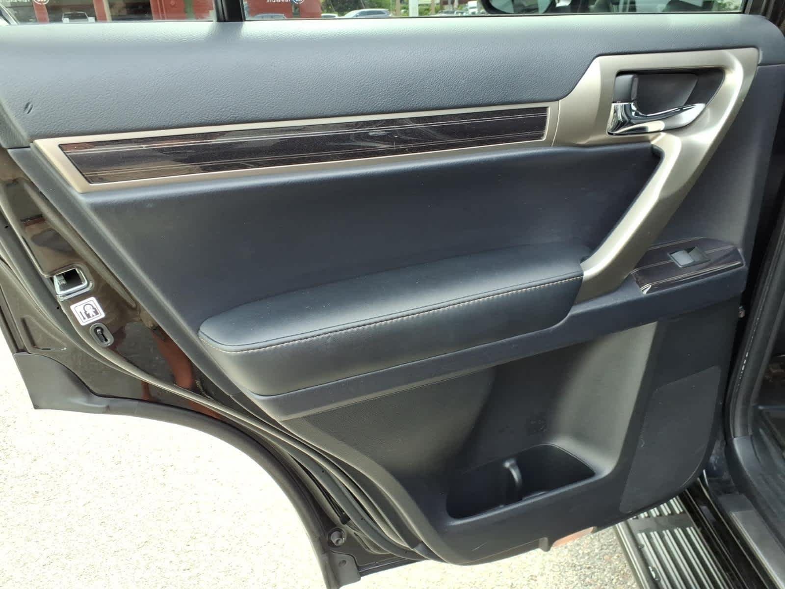 Used 2020 Black Onyx Lexus Premium image 11