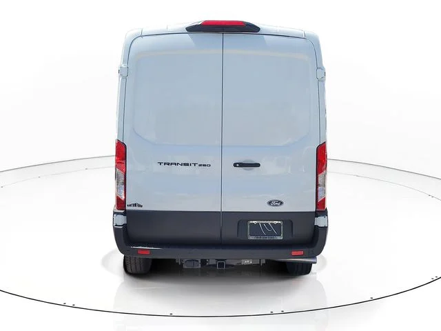 New 2026 Oxford White Ford Base image 6