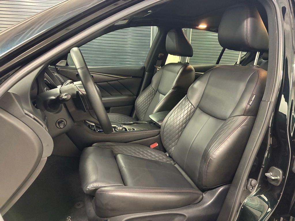Used 2024 Black INFINITI Red Sport 400 image 5