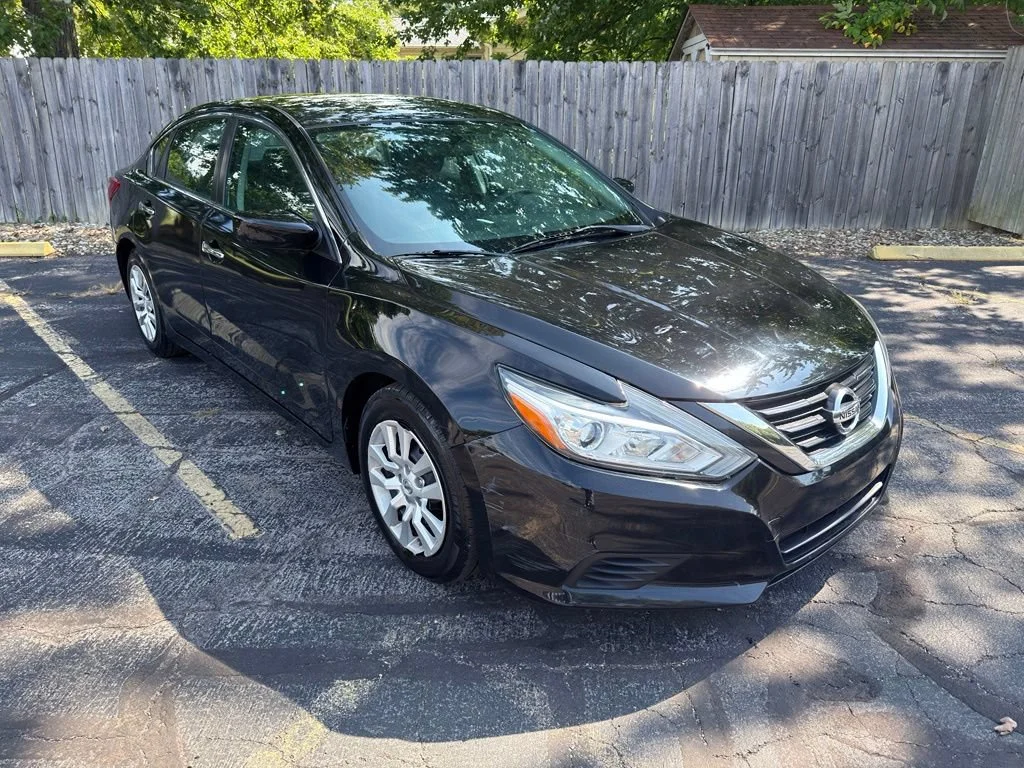 Used 2016 Nissan Altima S with VIN 1N4AL3AP3GN320893 for sale in Wellington, OH