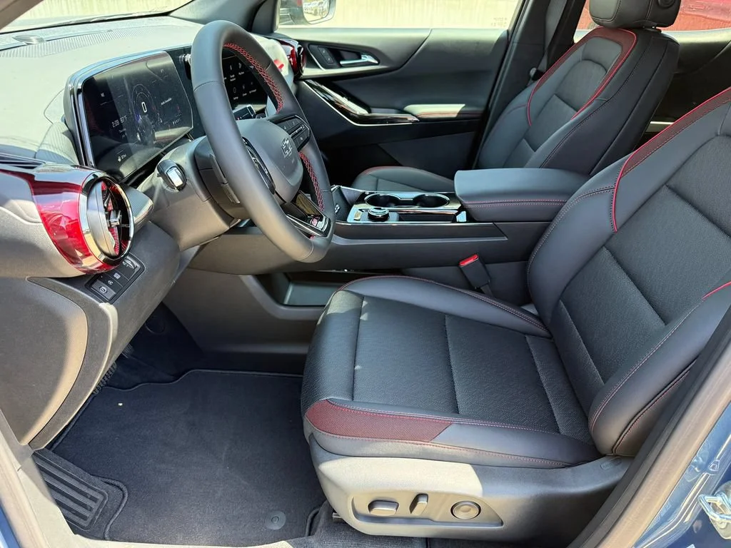 2027 Chevrolet Equinox RS - Photo 13