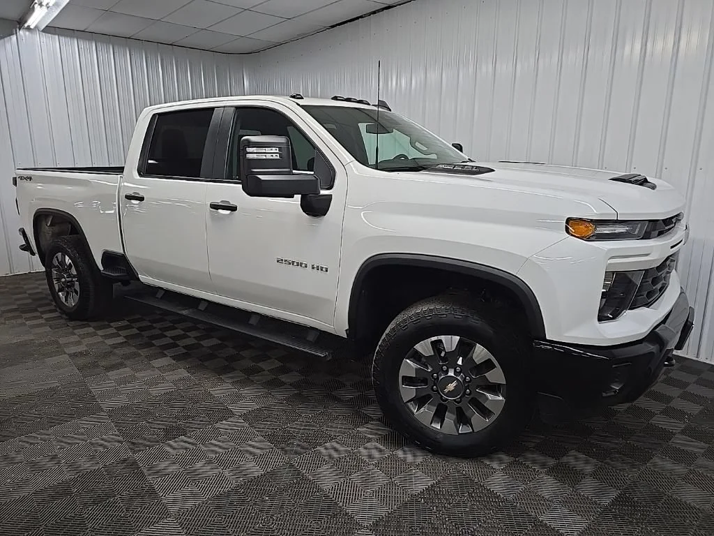 Used 2024 Summit White Chevrolet Custom image 7