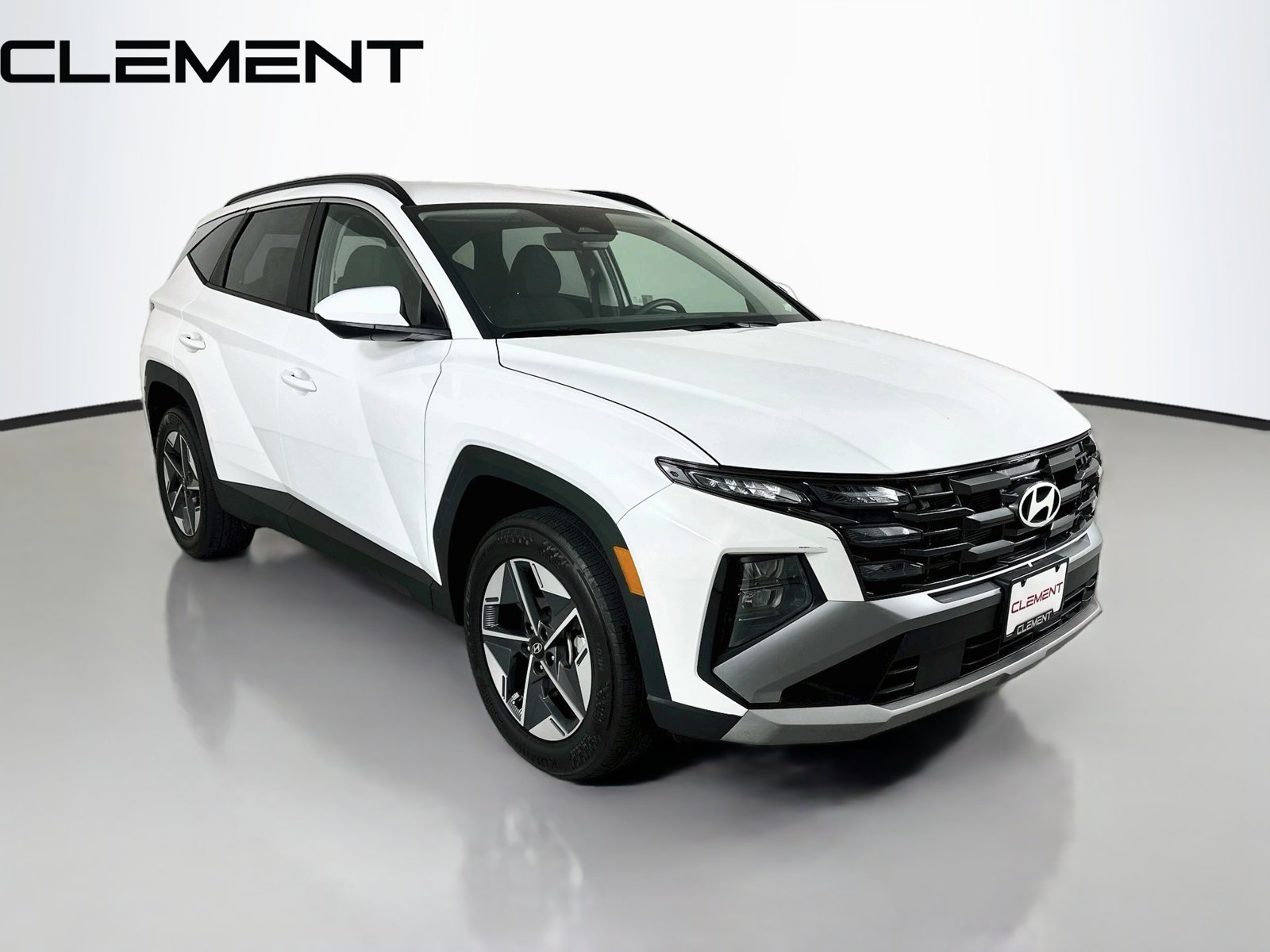 Certified Used 2025 White Hyundai SEL image 5