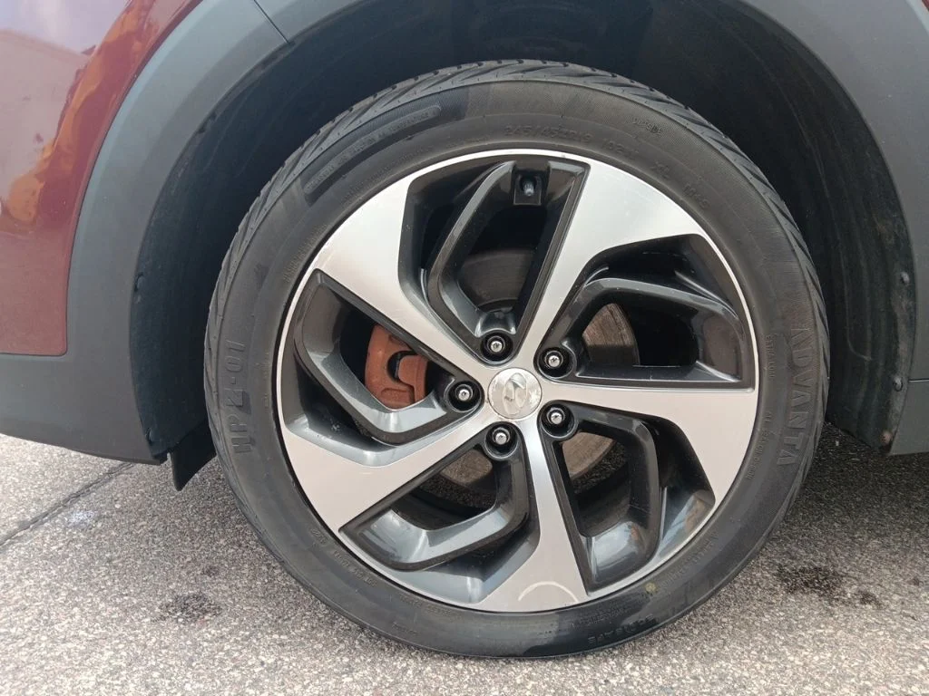 Used 2016 Ruby Wine Hyundai Sport image 11
