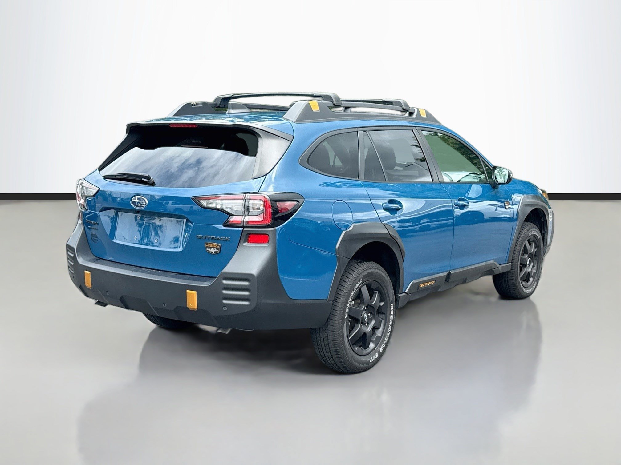 Used 2024 Geyser Blue Subaru Wilderness image 7