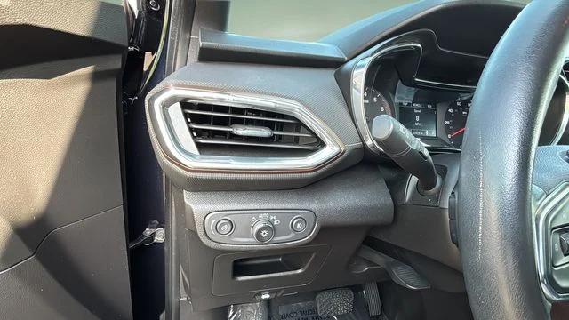 Used 2021 Blue Chevrolet ACTIV image 22