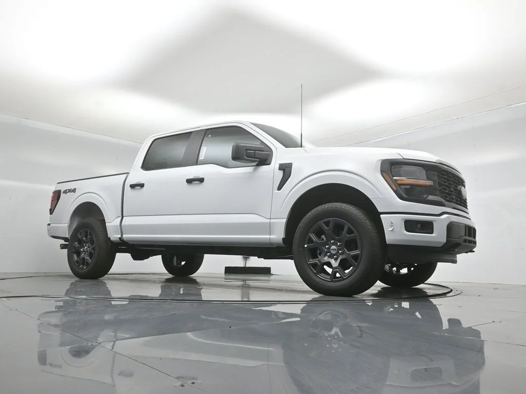 New 2026 Oxford White Ford STX image 3