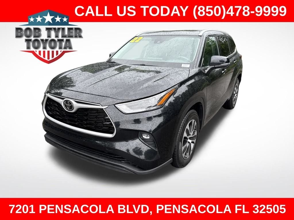 Used 2022 Black Toyota XLE image 1