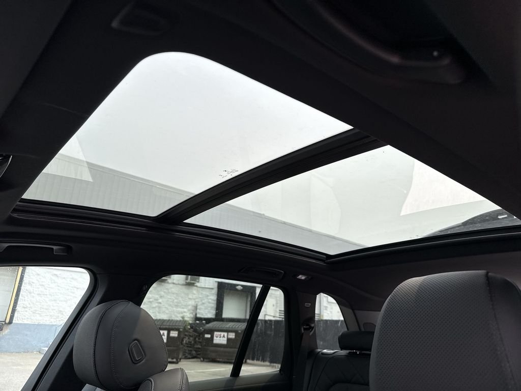 New 2026 Black BMW xDrive40i image 22