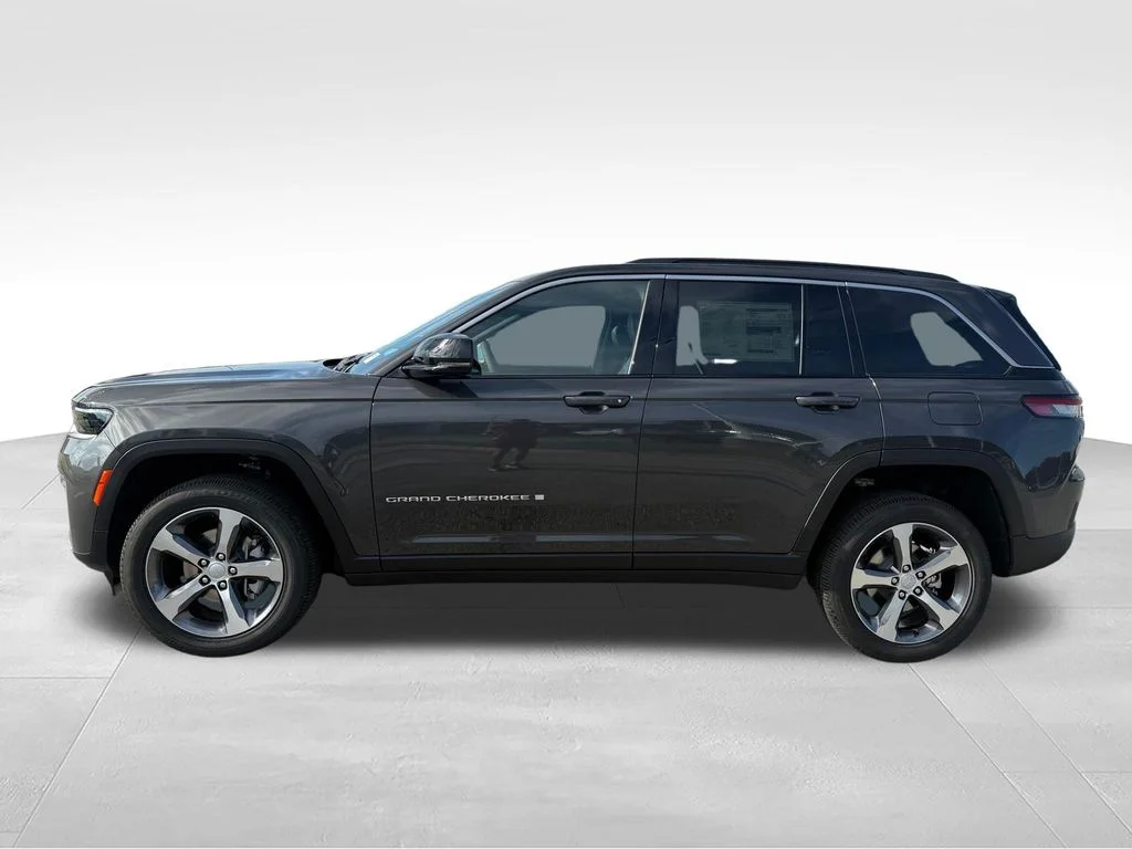 New 2026 Baltic Gray Metallic Clearcoat Jeep Limited image 2