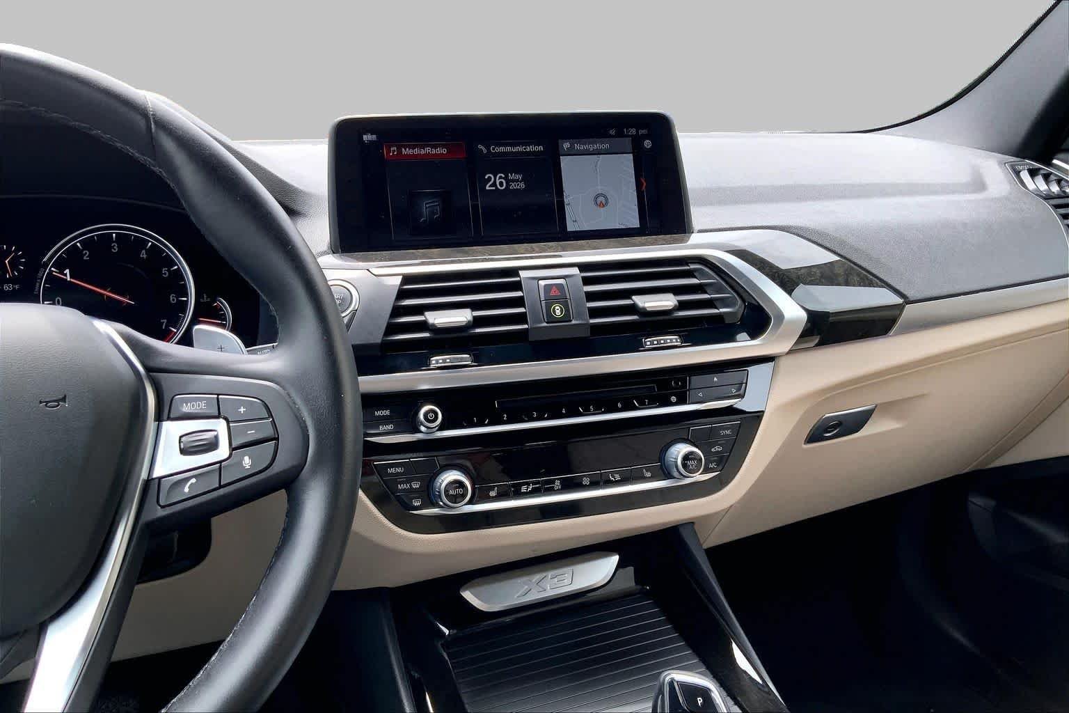 Used 2018 Dark Graphite Metallic BMW xDrive30i image 6