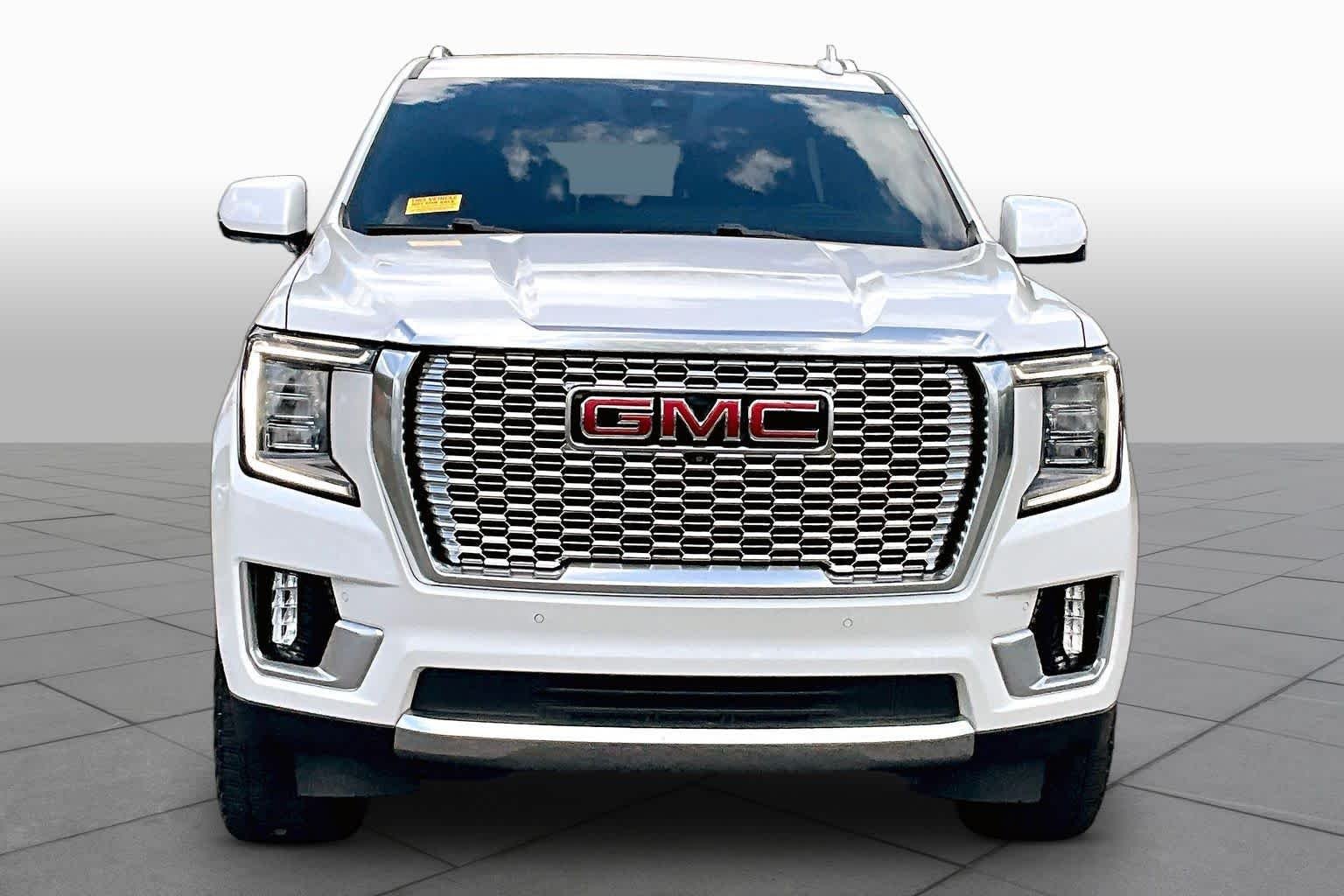 Certified Used 2023 White Frost Tricoat GMC Denali image 4
