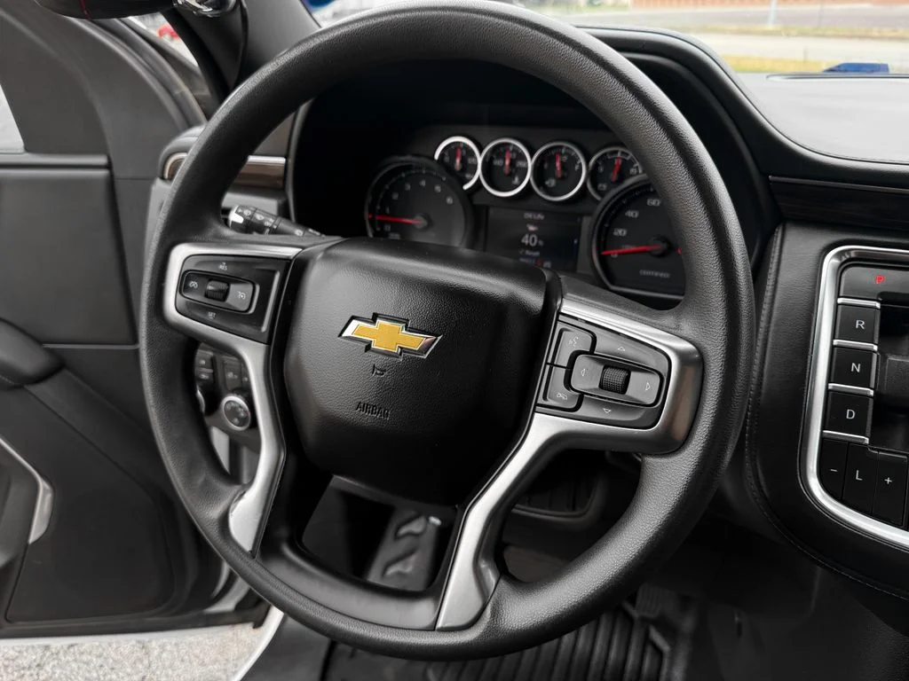 Used 2021 White Chevrolet Commercial Fleet image 18