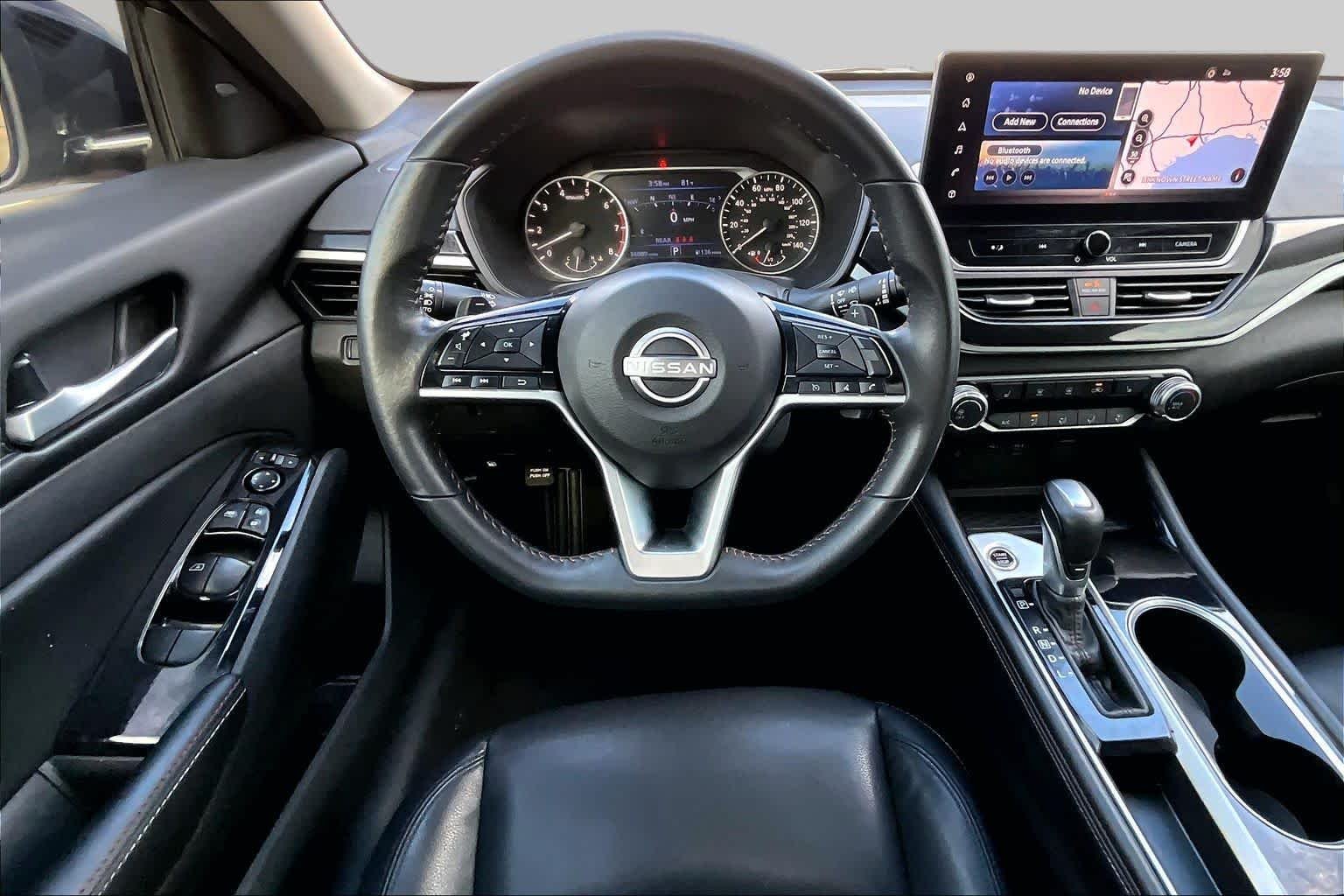 Used 2024 Super Black Nissan 2.5 SR image 6